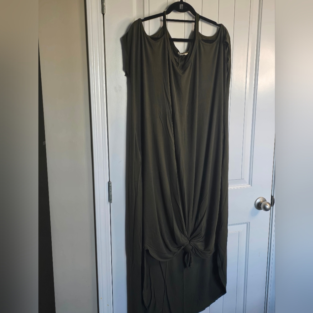 Entro Open Shoulder Dress 1XL